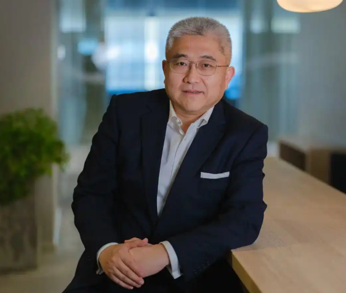 �ֶ����������л�����������������  �ν������ܲü�CEO
